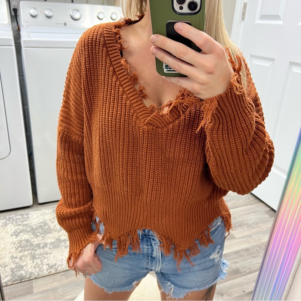 Raw hem v neck cropped rusty orange sweater size medium